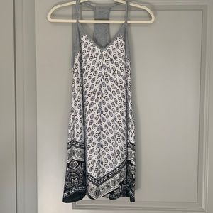 Night gown - size small